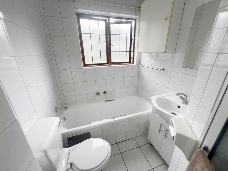 Stop Renting & Start Investing in Morningside! - Photo 10