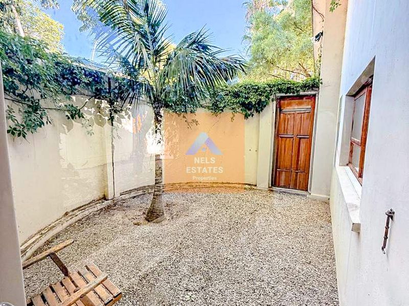 Home with Guesthouse Potential For Sale in Tsumeb, Namibia - Photo 9