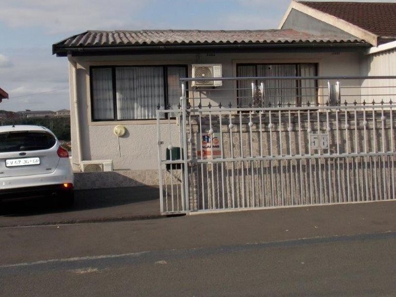 Cozy Family Home in Westcliff with Great Security Features - Photo 1