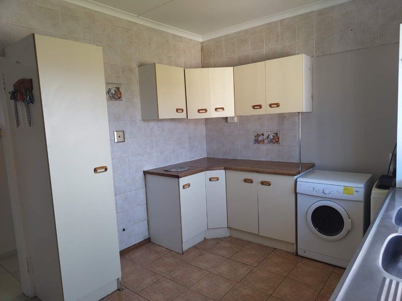 Investment Opportunity in Glencoe. - Photo 3