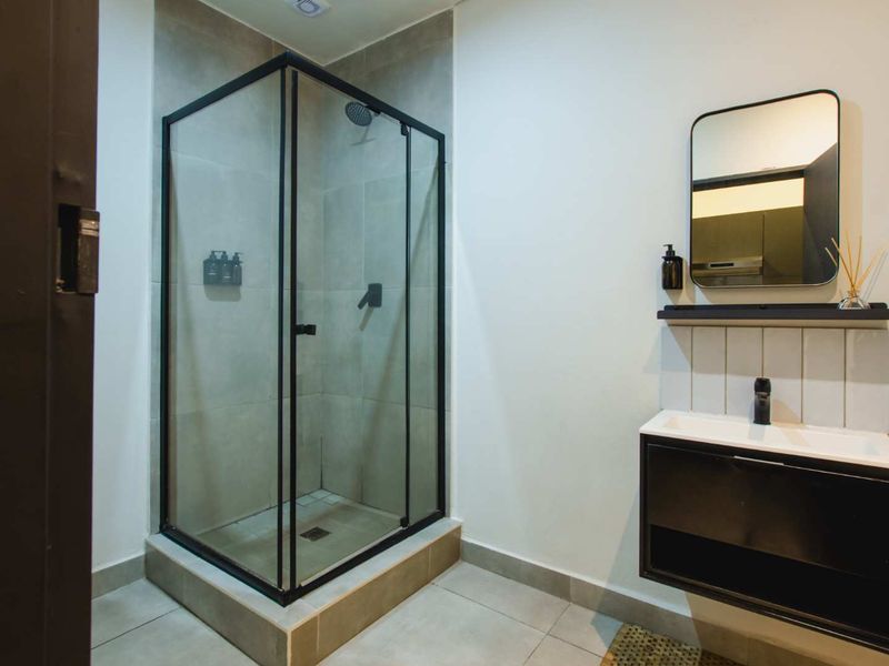 Furnished Studio Apartment in Blackbrick – Sandton CBD - Photo 6