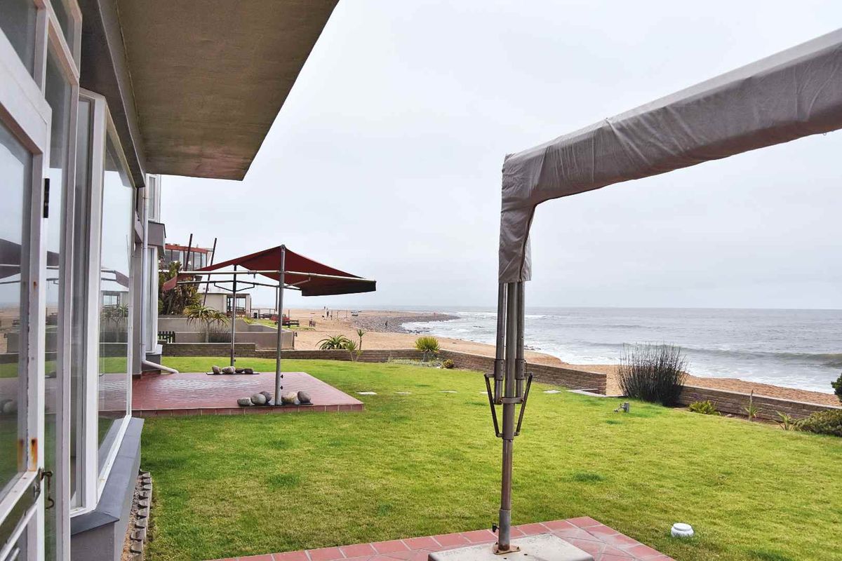 BEACH FRONT TOWNHOUSE FOR SALE IN VOGELSTRAND SWAKOPMUND, NAMIBIA - Photo 5