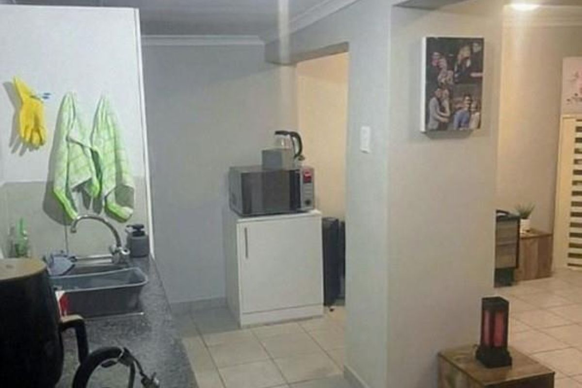 Charming 1 Bedroom Garden Cottage To Let - Photo 5