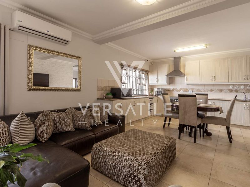 Townhouse For Sale - Photo 7