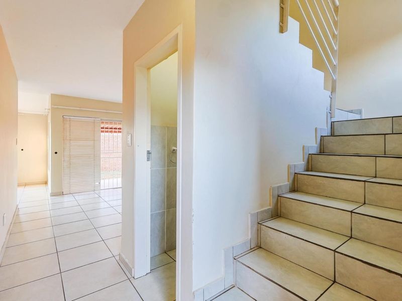 Modern 3-Bedroom Duplex in Secure Estate – Ideal for Families - Photo 4