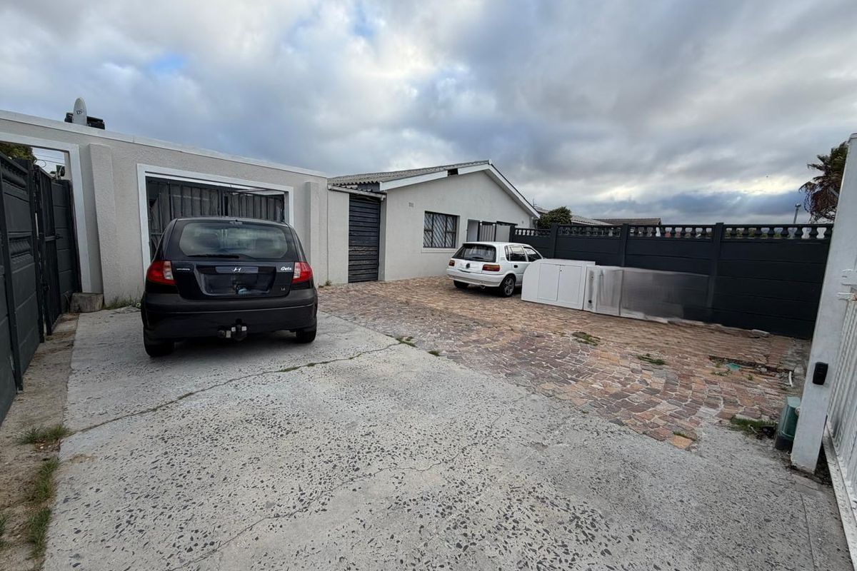 Beautiful investment property on large plot - Photo 4