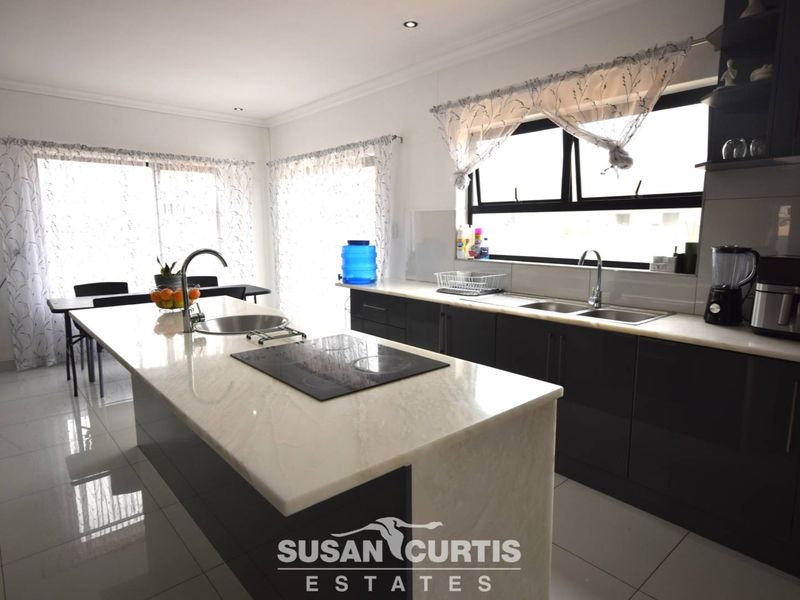 3 BEDROOM HOUSE IN OCEAN VIEW IS FOR SALE - Photo 9