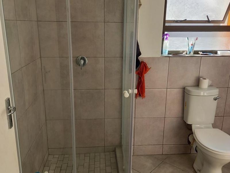 2 BEDROOM HOUSE FOR SALE IN ARANDIS - Photo 5