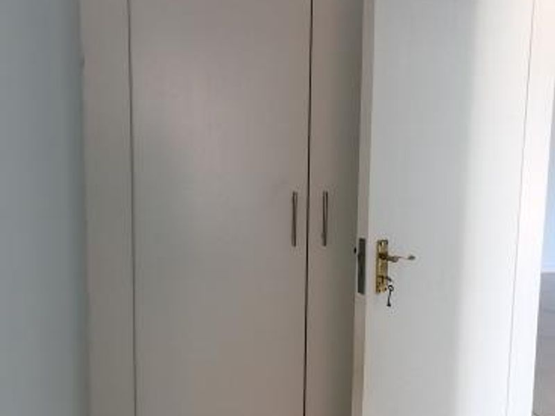 Stylish 3-Bed Townhouse in Cosmos Villas - Available 15 April 2026! - Photo 10