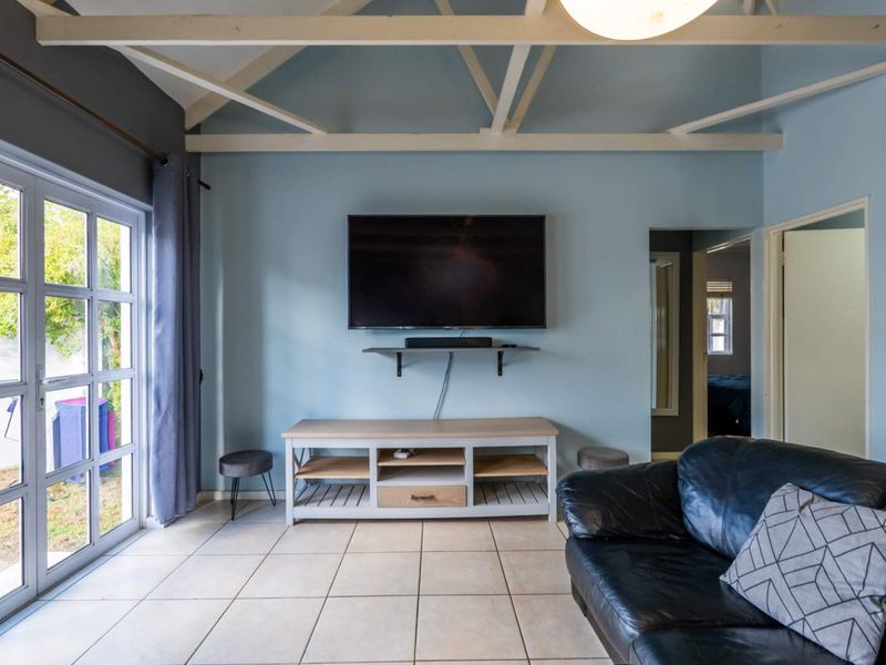 2 Bedroom Townhouse - Photo 3