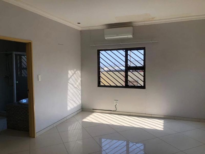 🏡 HOUSE FOR SALE IN 📍VEDDERSDAL, OKAHANDJA. - Photo 2