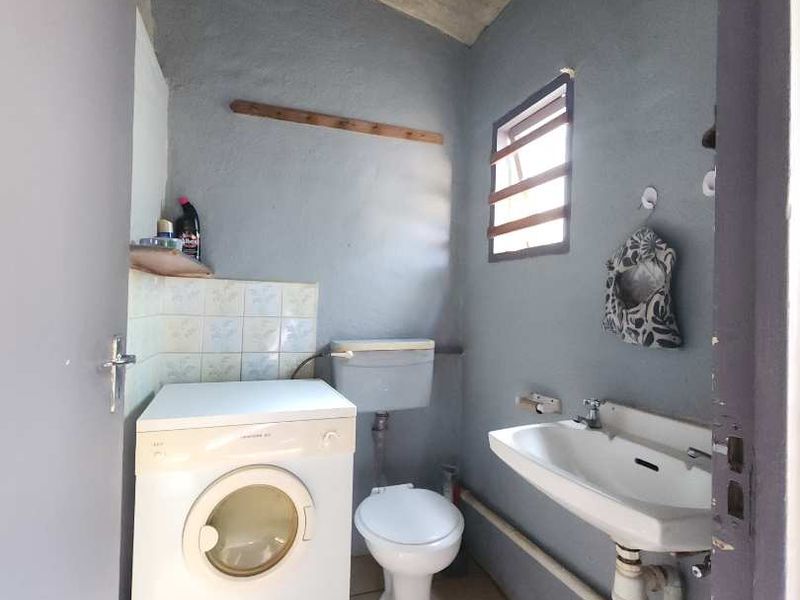 Corner plot property in Omdel, Henties Bay. - Photo 9