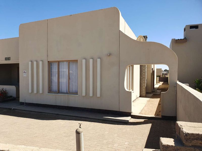 3 Easy steps, 1 sign the contract, 2 pay and 3 move in for your December holiday. - Photo 2