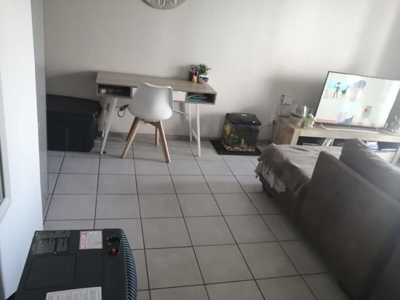 2 Bedroom First Floor Unit up for Sale - Photo 6