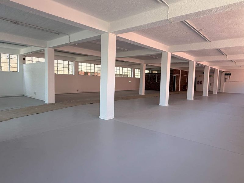 500m2 first floor unit ideal for fitness tenant to let - Photo 7