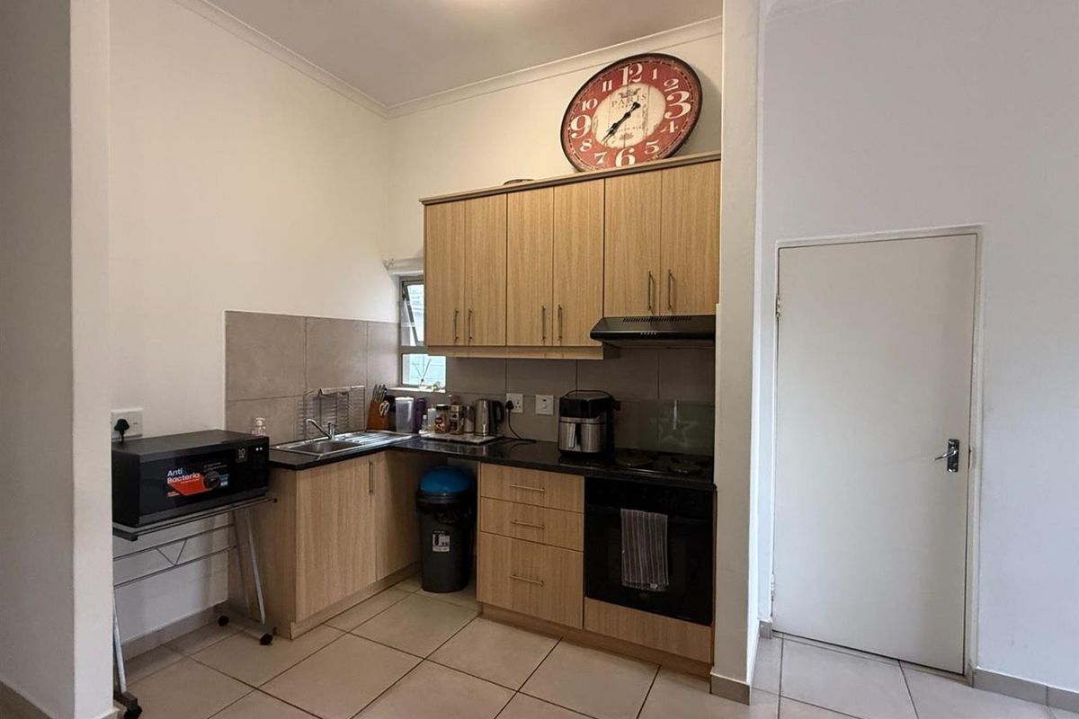 Perfect for your first home! - Photo 4