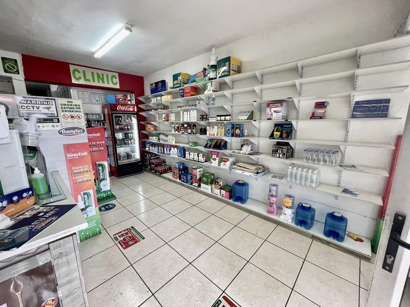 Hendra - Prime Retail Space To Let in Red Hill Shopping Centre - Photo 5