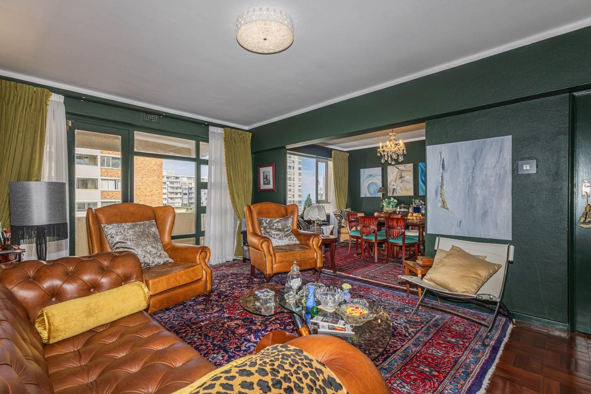 Spacious 4th floor corner apartment with prime location - Photo 3