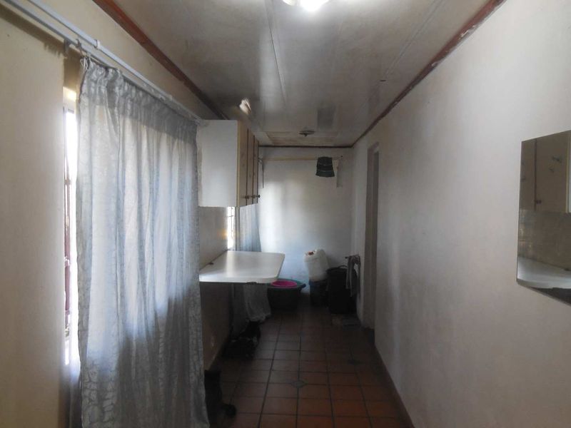 SPACOUIS 3 BEDROOM HOUSE IN EASTLYNNE - Photo 10