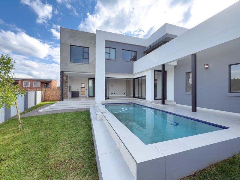 Modern Family Home in Fountainbrook Estate — Designed for Comfort and Easy Living - Photo 10
