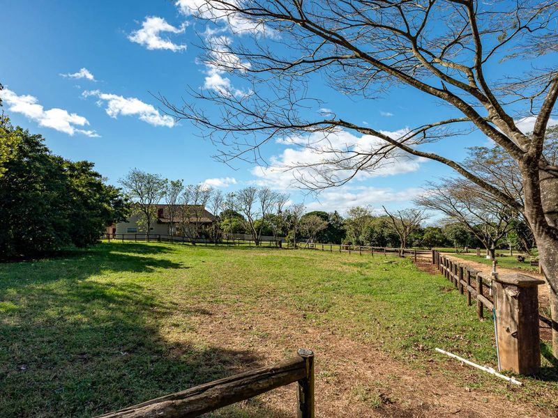Exquisite Land in Alverstone Equestrian Estate - Photo 3