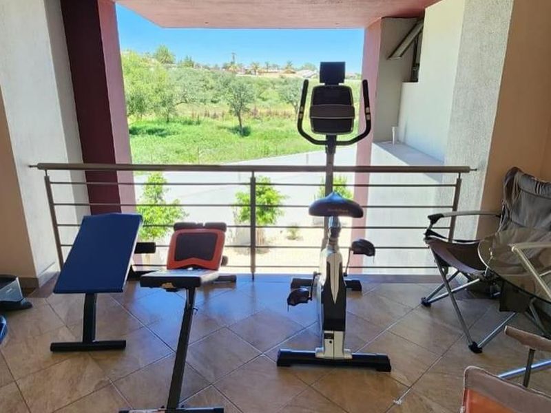 ✦ PRICE REDUCED – NOW N$7,900,000 (Excl. Costs) Previously listed at N$8,500,000 - Photo 8