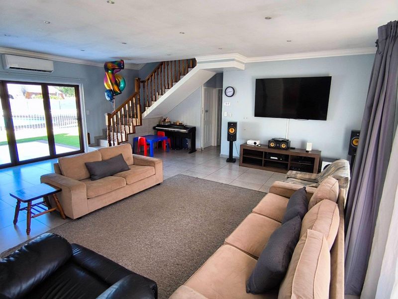 Prime Location in Brackenhurst! - Photo 7