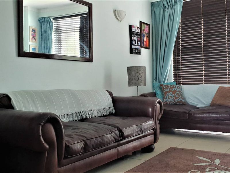 2 bedroom Airbnb 1 bathroom apartment - Photo 5