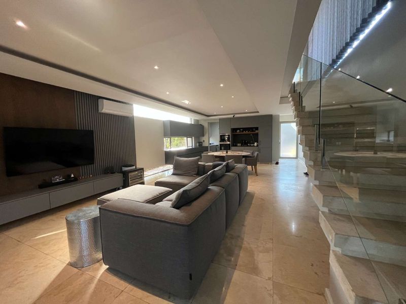 Luxury Coastal Living in the Heart of Zimbali - Photo 4