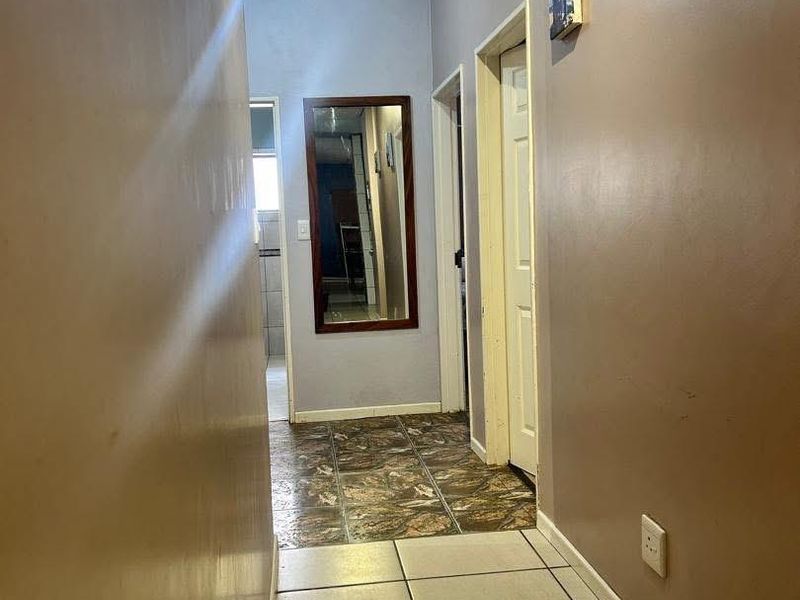 A beautiful 4 Bedroom House for sale in Otjiwarongo, Town. - Photo 6
