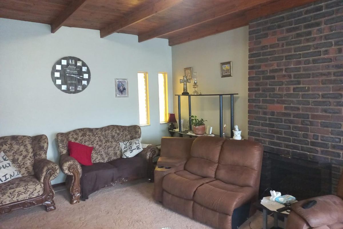 Beautiful Family Home for sale in very popular Lyttelton Manor!! - Photo 5