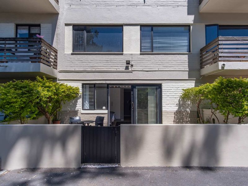 Modern Coastal Studio with Private Patio - Photo 10