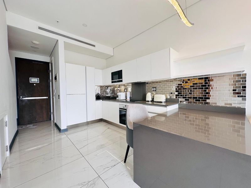 Exclusive Fully Furnished Apartment at The Leonardo - Photo 3