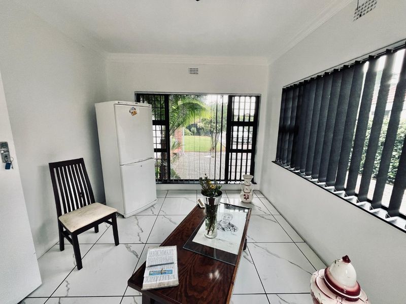 Beautiful 3 Bedroom Family Home in Parkrand - Photo 7