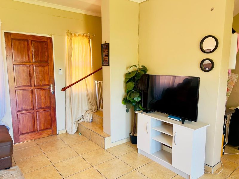 Flat for sale - Photo 2