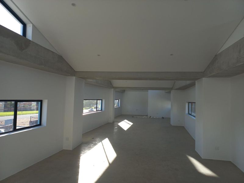 Brand new first floor offices or retail - Personalise this space! - Photo 9