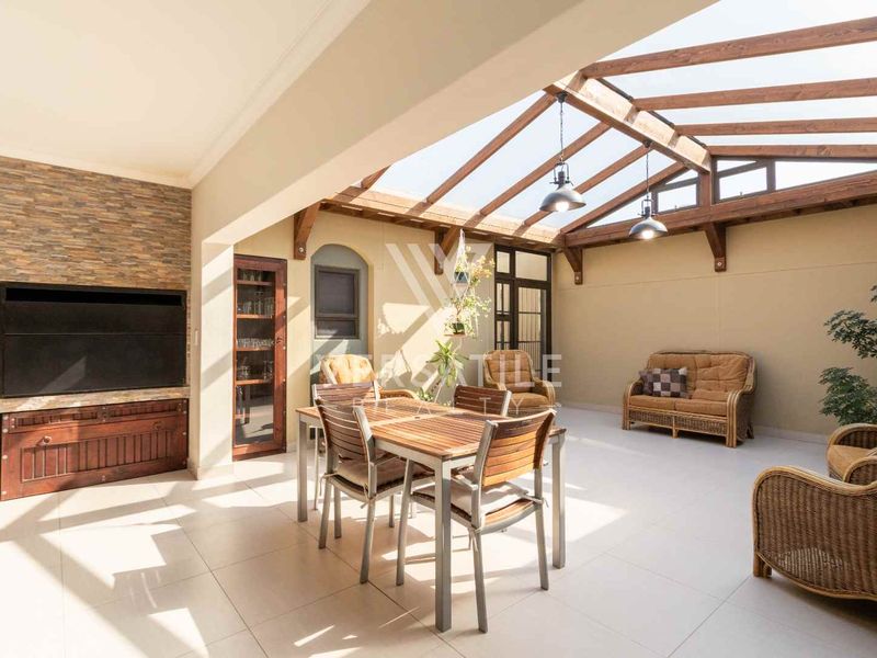 Dolphin Beach - Photo 9