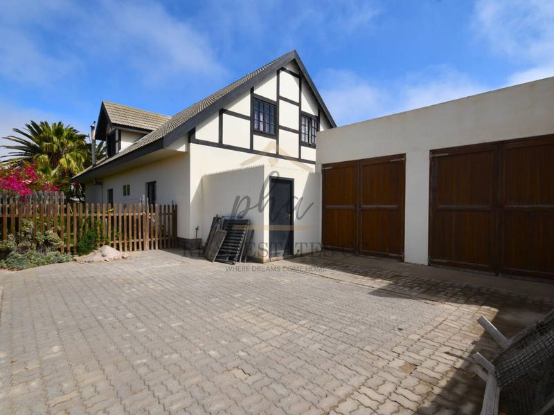 Welcome to One of Swakopmund’s Finest German-Style Homes! - Photo 3