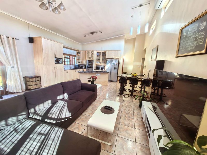 Stunning 4 Bedroom Family Home, Cravenby Estate - Photo 1