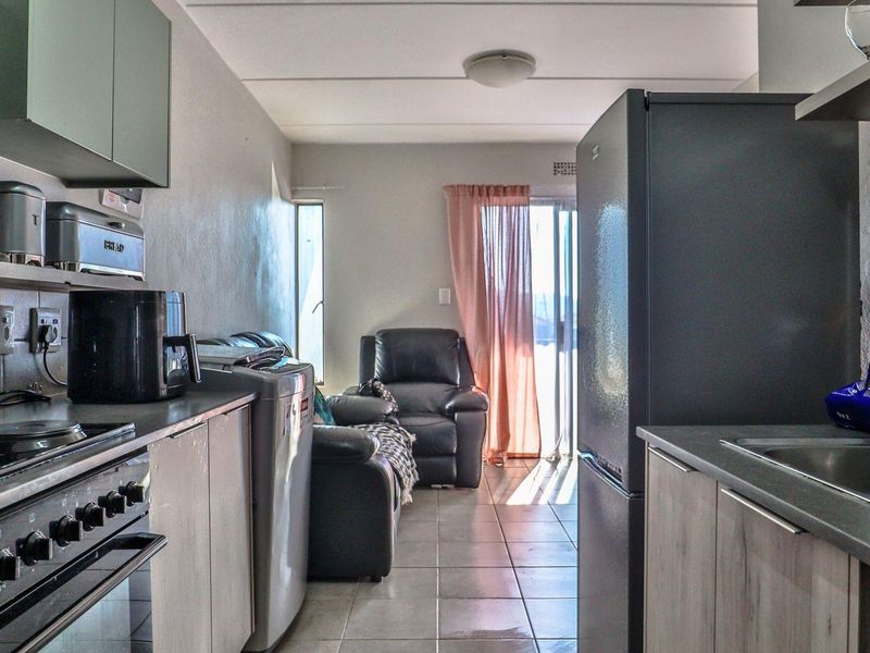 Two Bedrooms Apartment for sale in Lotus Gardens - Photo 3