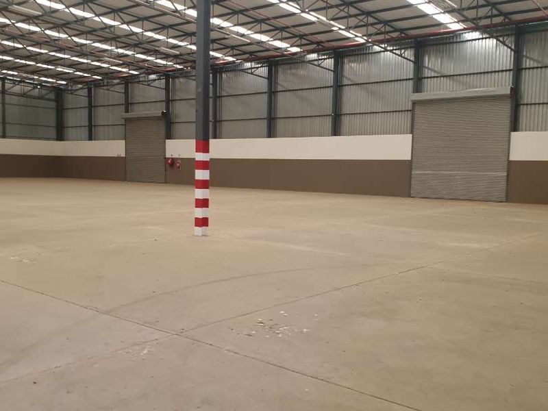 NEAT LINK FRIENDLY WAREHOUSE TO LET - Photo 10