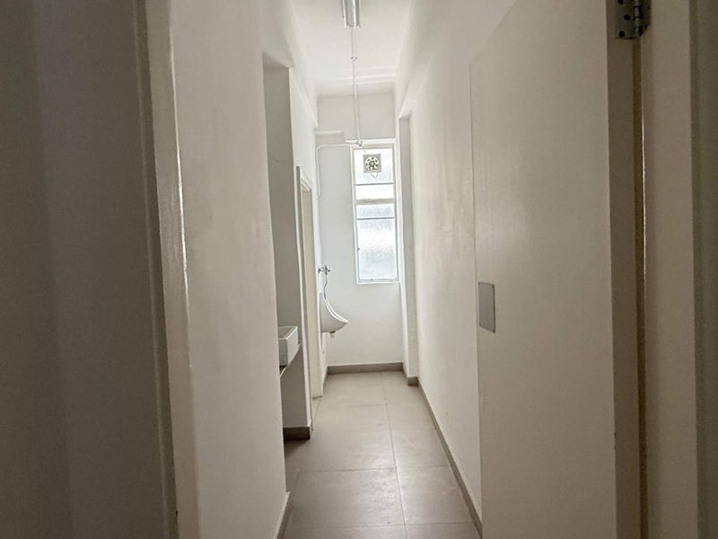 372m2 2nd floor unit ideal for health and wellness to let - Photo 9