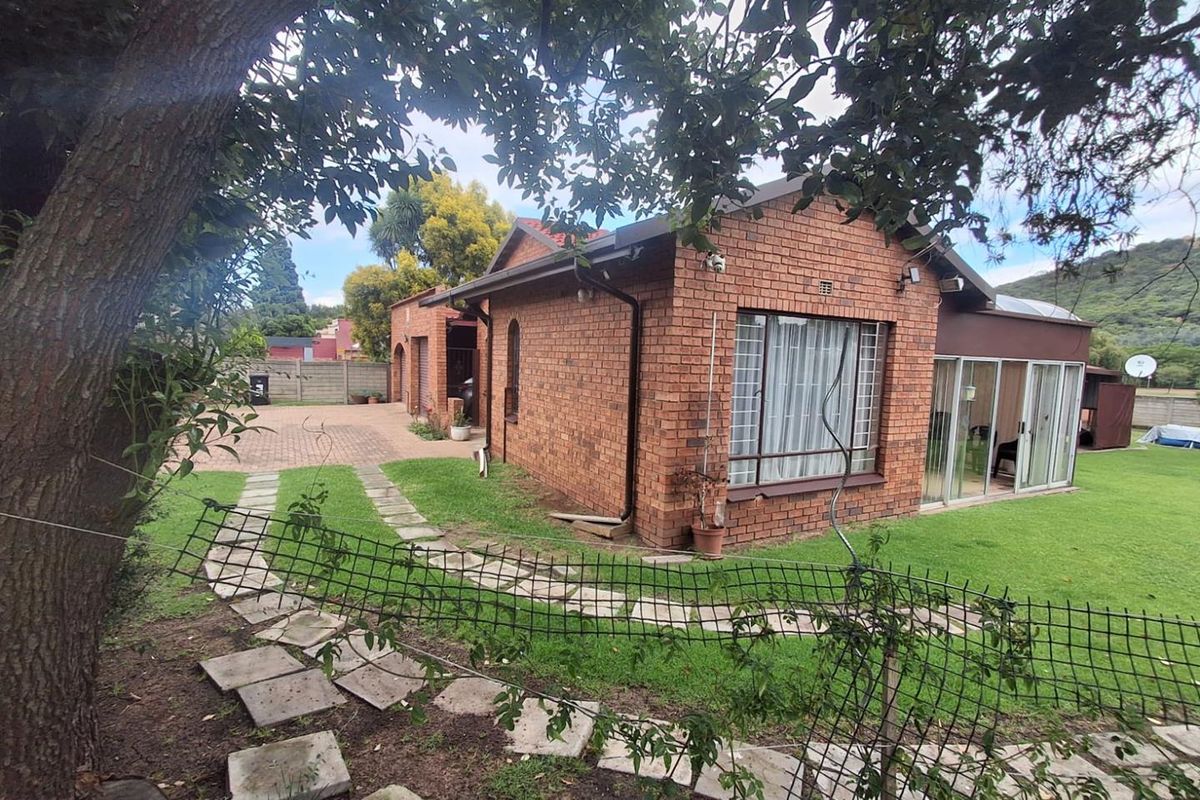 FAMILY HOME IN CUL-DE-SAC GLENVISTA - Photo 2