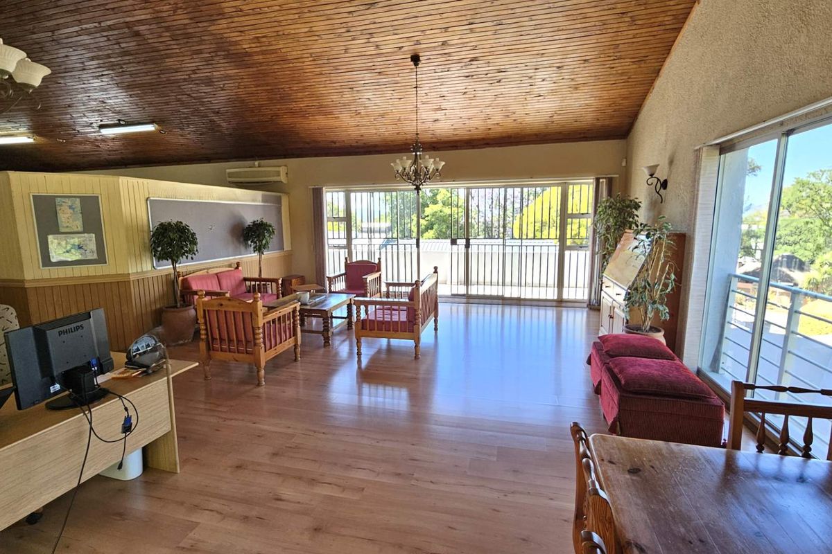 Multi Level Family Home in Schoemansville - Photo 4