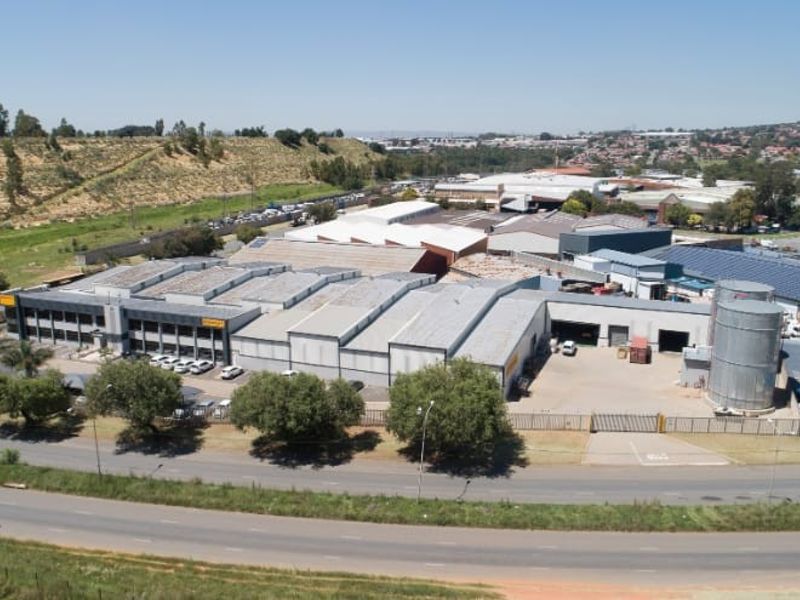 5 057m2 City Deep Warehouse To Let - Photo 5