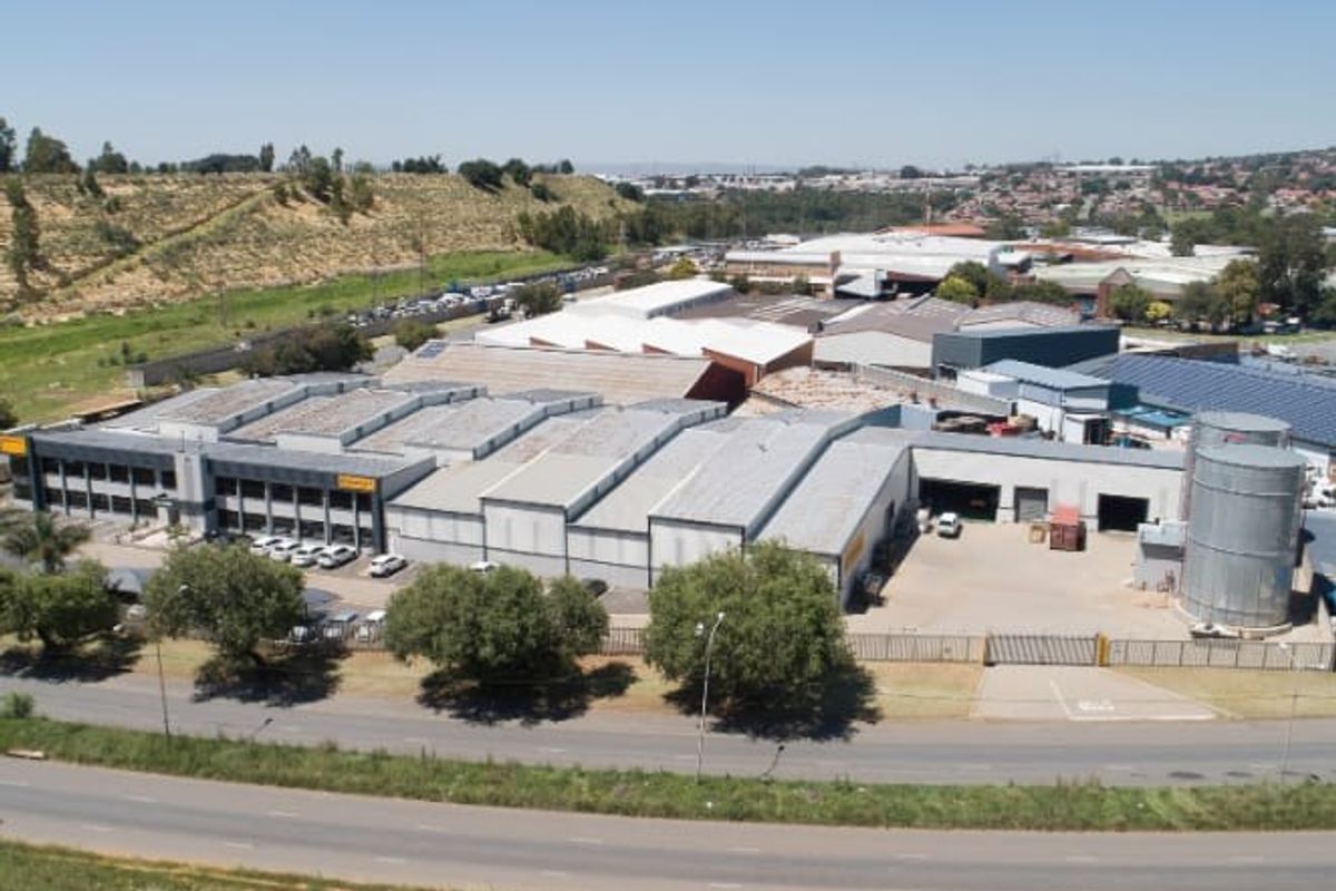 5 057m2 City Deep Warehouse To Let - Photo 5