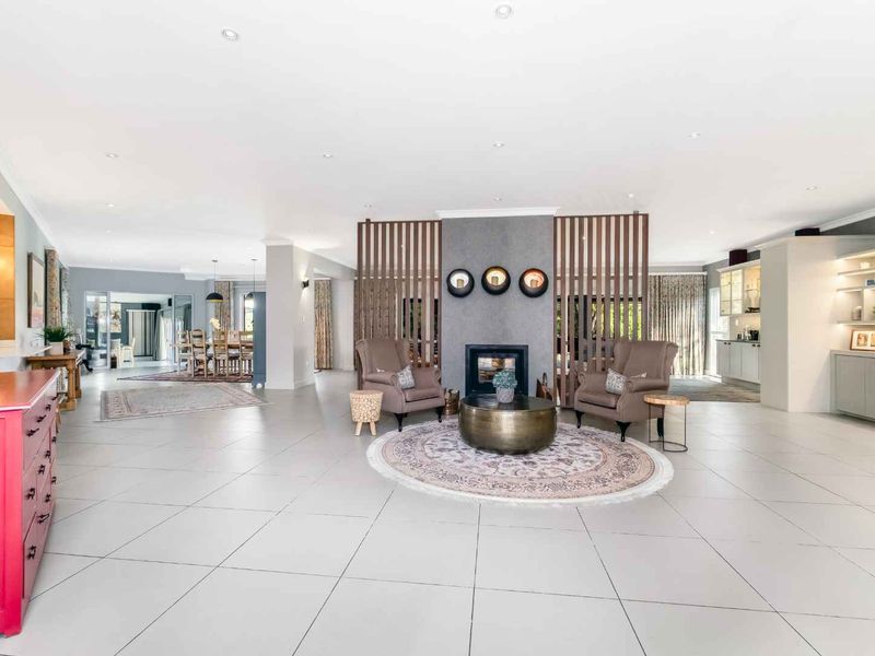 ADMIRABLE FAMILY HOME IN A QUIET AND CONVENIENT LOCATION, OOZING CHARACTER, AND CHARM WITH A MODERN STYLE - Photo 4