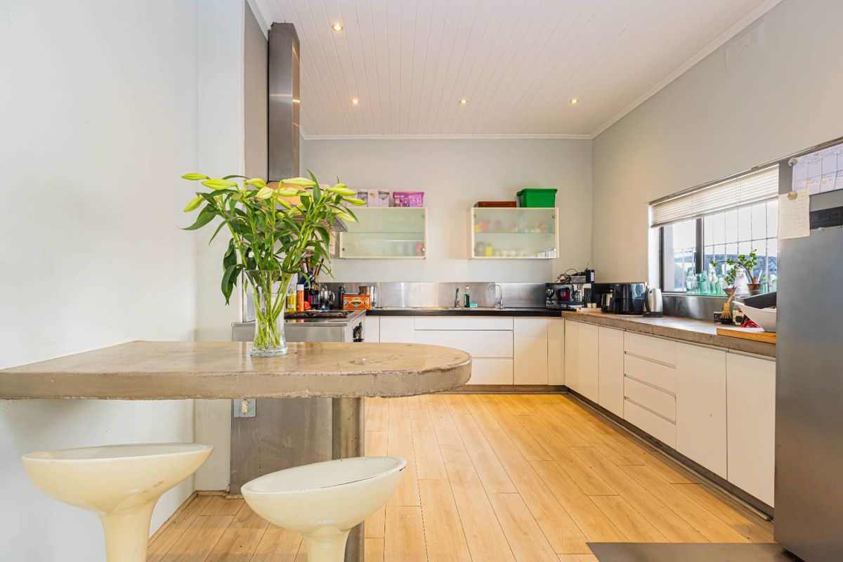 Rare Family Home – Priced to Sell - Photo 4