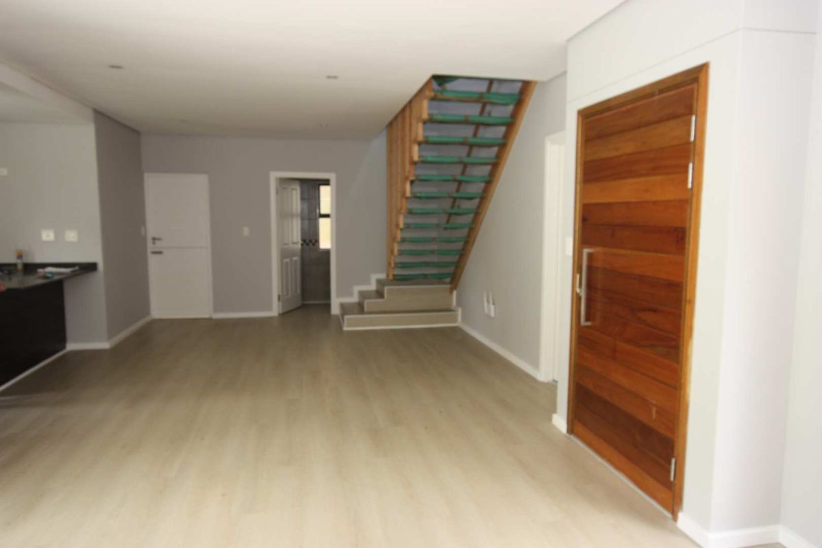 3 Bedroom Townhouse in Prestondale available 1 June 2026 - Photo 4