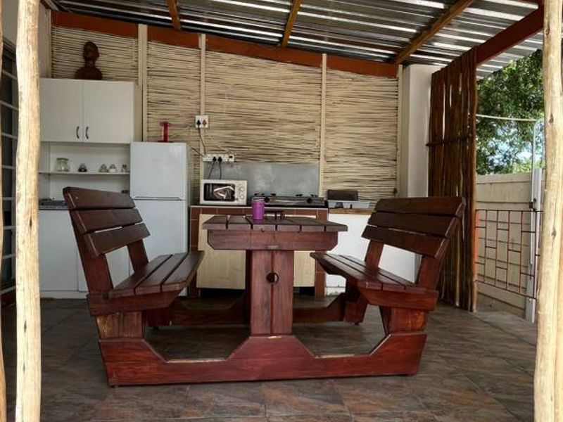 Fully Operational Guesthouse | 6 En-Suite Units | Erf 1,434m2 - Photo 5